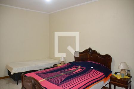 Casa à venda com 180m², 3 quartos e 1 vaga Casa à venda com 180m², 3 quartos e 1 vagaSuíte