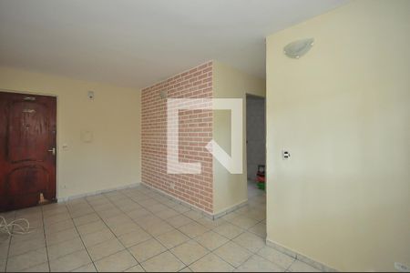 Sala de apartamento para alugar com 3 quartos, 75m² em Parque Pinheiros, Taboão da Serra