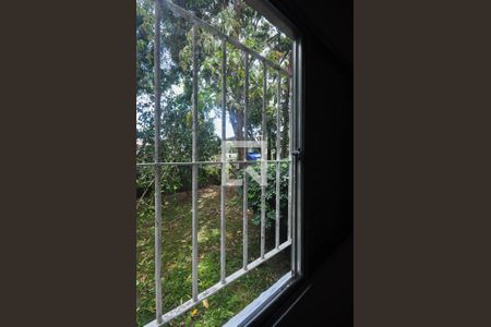 Vista do Quarto 1 de apartamento para alugar com 3 quartos, 75m² em Parque Pinheiros, Taboão da Serra