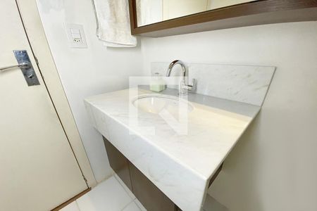 Banheiro de apartamento à venda com 1 quarto, 960m² em Centro, São Leopoldo