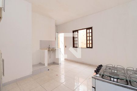 Sala e cozinha de casa de condomínio para alugar com 1 quarto, 28m² em Ipiranga, São Paulo