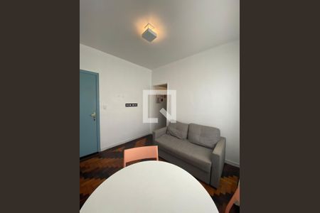 Sala de apartamento à venda com 1 quarto, 38m² em Menino Deus, Porto Alegre