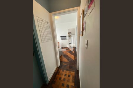 Sala de apartamento à venda com 1 quarto, 38m² em Menino Deus, Porto Alegre