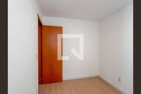 Quarto 2 de apartamento para alugar com 2 quartos, 45m² em Jardim Iris, São Paulo