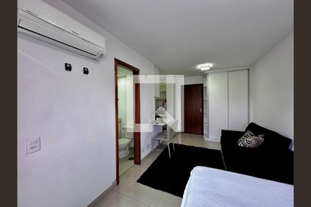 Quarto de kitnet/studio à venda com 0 quarto, 30m² em Campo Belo, São Paulo