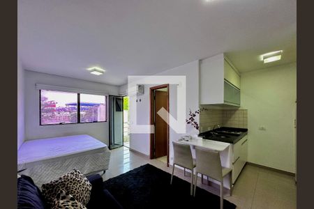 Sala de kitnet/studio para alugar com 0 quarto, 30m² em Campo Belo, São Paulo