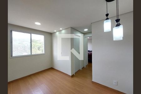 Sala de apartamento para alugar com 2 quartos, 38m² em Usina Piratininga, São Paulo