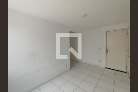 Sala de apartamento para alugar com 2 quartos, 45m² em Jardim Vista Alegre, Ferraz de Vasconcelos