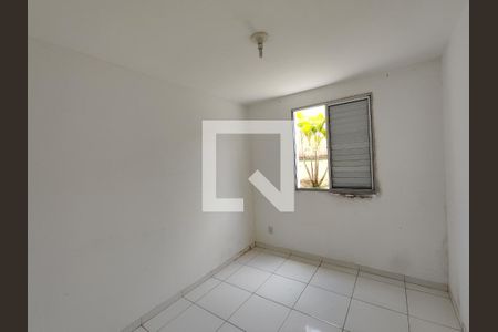 Quarto 2 de apartamento para alugar com 2 quartos, 45m² em Jardim Vista Alegre, Ferraz de Vasconcelos