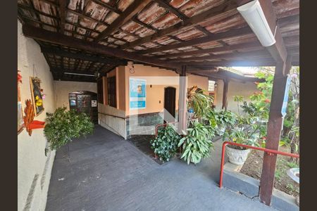 Casa à venda com 4 quartos, 110m² em Conjunto Helena Antipoff, Belo Horizonte