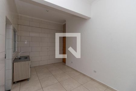 Cozinha de apartamento para alugar com 2 quartos, 50m² em Vila Ede, São Paulo