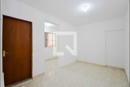 Sala de casa para alugar com 1 quarto, 50m² em Parque Santo Antônio, Guarulhos