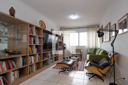 Sala  de apartamento à venda com 3 quartos, 105m² em Vila Madalena, São Paulo