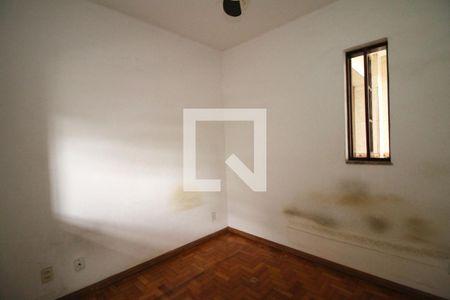 Quarto 1 de apartamento para alugar com 2 quartos, 49m² em Parada de Lucas, Rio de Janeiro