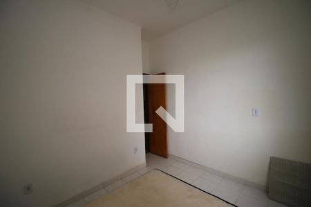 Quarto 2 de apartamento para alugar com 2 quartos, 49m² em Parada de Lucas, Rio de Janeiro