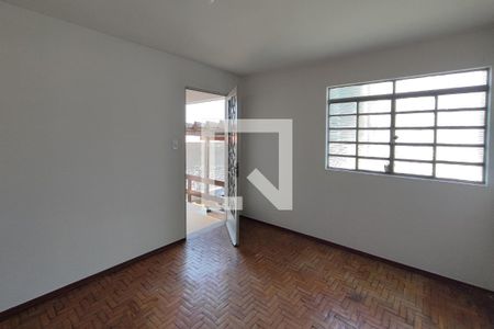 Casa à venda com 109m², 3 quartos e 2 vagasSala