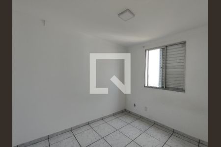 Quarto 2 de apartamento para alugar com 2 quartos, 42m² em Jardim Vista Alegre, Ferraz de Vasconcelos