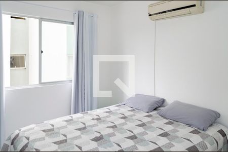 Quarto 2 de apartamento para alugar com 2 quartos, 78m² em Itacorubi, Florianópolis