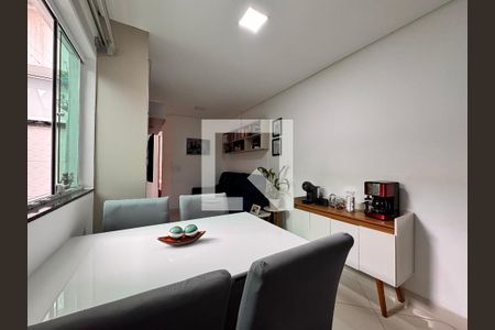 Sala de apartamento à venda com 2 quartos, 56m² em Jardim Santo Alberto, Santo André