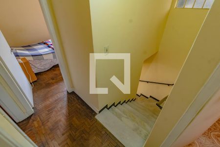 Escada de casa para alugar com 3 quartos, 280m² em Vila da Saúde, São Paulo