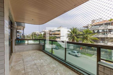 Varanda de apartamento para alugar com 2 quartos, 70m² em Barra da Tijuca, Rio de Janeiro