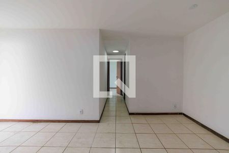 Sala de apartamento para alugar com 2 quartos, 70m² em Barra da Tijuca, Rio de Janeiro