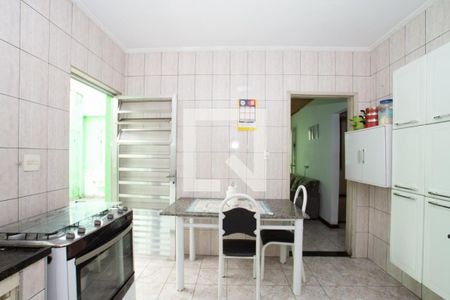 Casa à venda com 127m², 4 quartos e 3 vagas Casa à venda com 127m², 4 quartos e 3 vagasCozinha