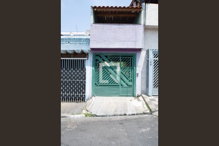 Casa à venda com 127m², 4 quartos e 3 vagas Casa à venda com 127m², 4 quartos e 3 vagasFachada