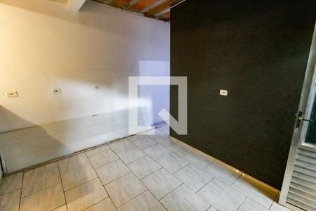 Sala de casa para alugar com 1 quarto, 48m² em Jardim Pazini, Taboão da Serra