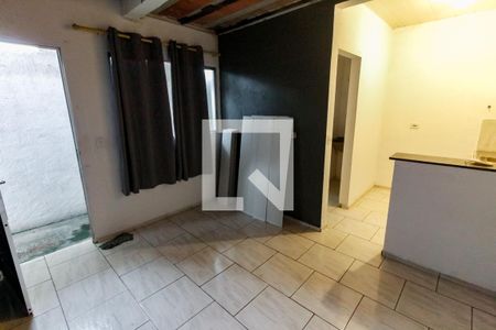 Sala de casa para alugar com 1 quarto, 48m² em Jardim Pazini, Taboão da Serra