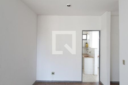 Sala de apartamento para alugar com 3 quartos, 120m² em Santa Monica, Belo Horizonte