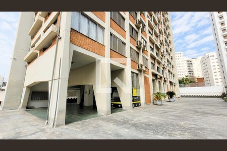 Studio à venda com 51m², 1 quarto e 1 vaga Studio à venda com 51m², 1 quarto e 1 vagaFachada