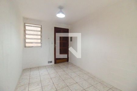 Sala de apartamento para alugar com 2 quartos, 60m² em Conjunto Residencial José Bonifácio, São Paulo