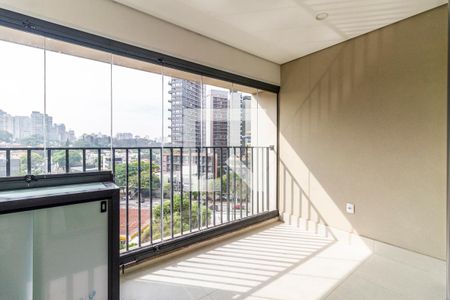 Varanda de kitnet/studio à venda com 1 quarto, 27m² em Sumaré, São Paulo