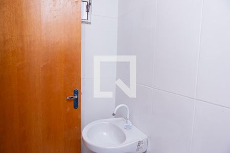 Banheiro de apartamento para alugar com 1 quarto, 31m² em Vila Euthalia, São Paulo