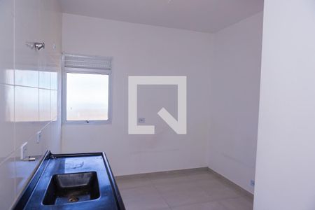 Sala/Cozinha de apartamento para alugar com 2 quartos, 35m² em Vila Euthalia, São Paulo