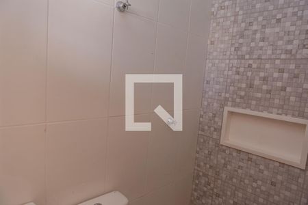 Banheiro de apartamento para alugar com 1 quarto, 31m² em Vila Euthalia, São Paulo