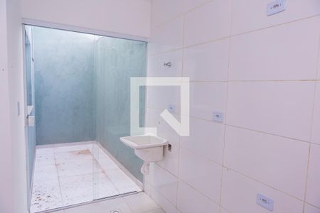 Cozinha e Área de Serviço de apartamento para alugar com 2 quartos, 41m² em Vila Euthalia, São Paulo