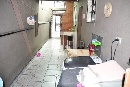 Casa à venda com 119m², 2 quartos e 2 vagas Casa à venda com 119m², 2 quartos e 2 vagasÁrea de Serviço