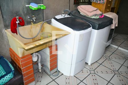 Casa à venda com 119m², 2 quartos e 2 vagas Casa à venda com 119m², 2 quartos e 2 vagasÁrea de Serviço