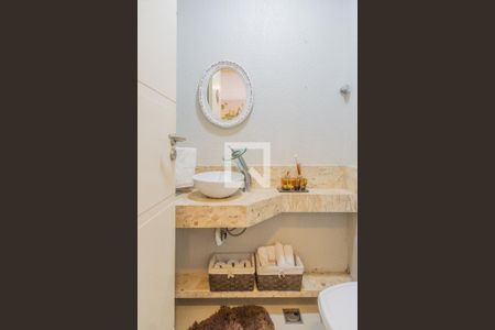 Lavabo de casa à venda com 3 quartos, 220m² em Tristeza, Porto Alegre