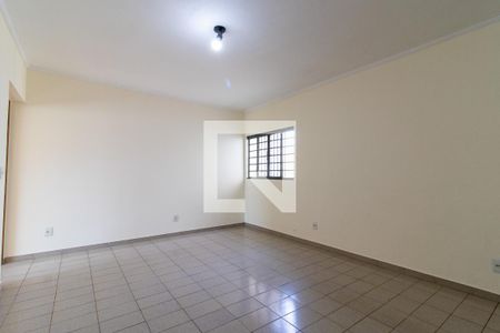 Sala de casa para alugar com 6 quartos, 240m² em Jardim Planalto, Campinas