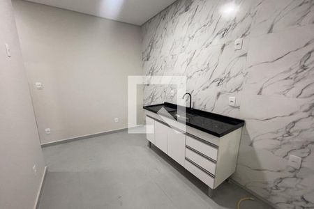 Cozinha de casa para alugar com 1 quarto, 60m² em Jardim Vinte E Cinco de Agosto, Duque de Caxias