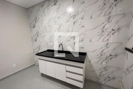 Cozinha de casa para alugar com 1 quarto, 60m² em Jardim Vinte E Cinco de Agosto, Duque de Caxias