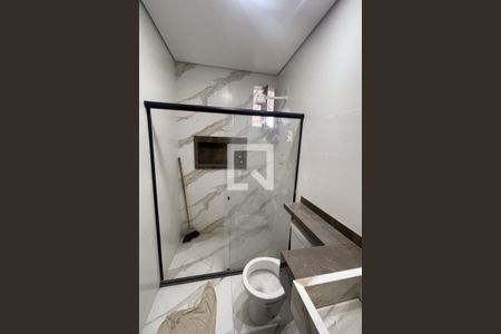 Banheiro de casa para alugar com 1 quarto, 60m² em Jardim Vinte E Cinco de Agosto, Duque de Caxias