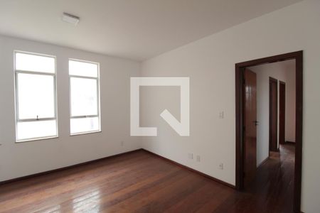 Sala de apartamento para alugar com 3 quartos, 180m² em Vila Paquetá, Belo Horizonte