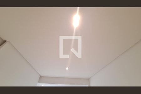 Detalhe do teto de apartamento para alugar com 2 quartos, 55m² em Caiçara, Praia Grande