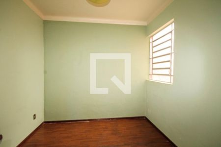 Quarto 2 de casa à venda com 4 quartos, 299m² em Santa Tereza, Belo Horizonte