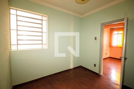 Quarto 2 de casa à venda com 4 quartos, 299m² em Santa Tereza, Belo Horizonte