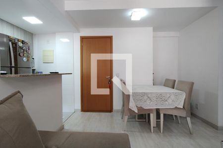 Sala de apartamento para alugar com 2 quartos, 60m² em Taquara, Rio de Janeiro